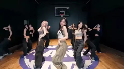 生万物导演人民日报撰文